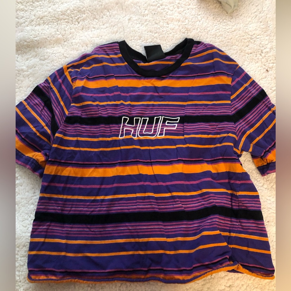HUF *CROPPED* large shirt